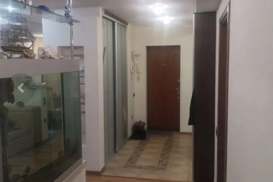 Продаётся 4-комнатная квартира, 80 м²