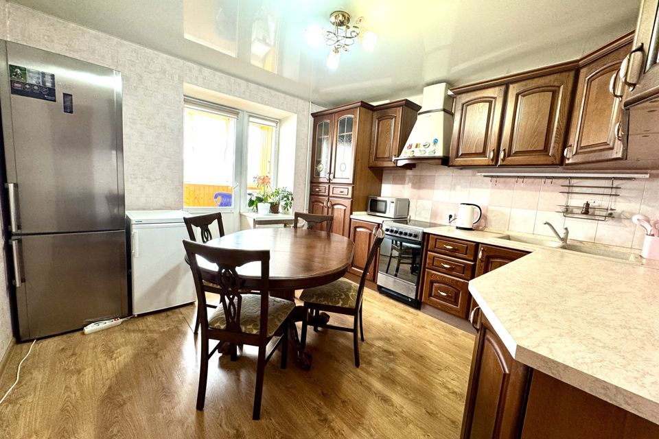 Продаётся 3-комнатная квартира, 97 м²
