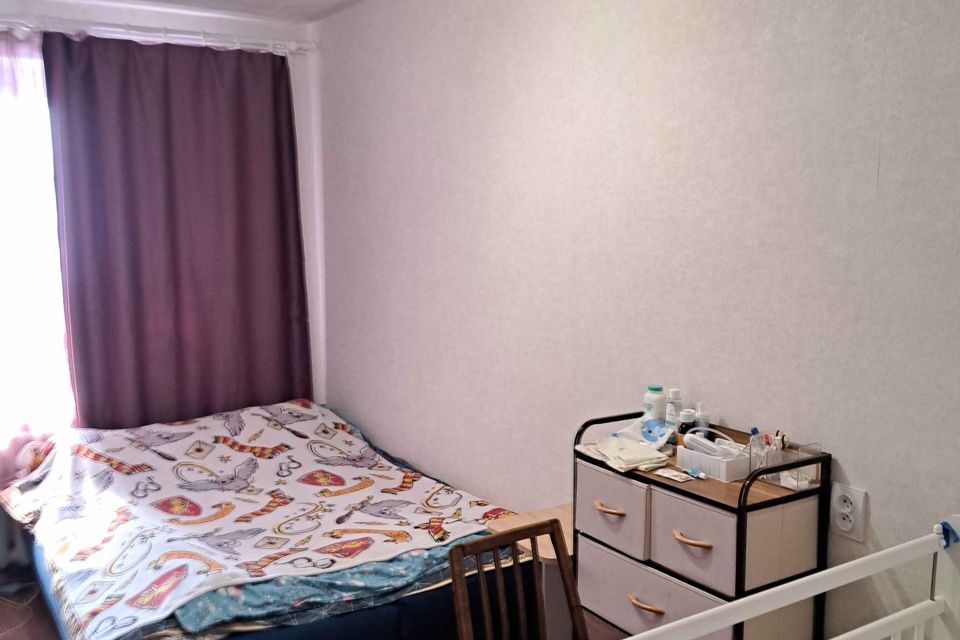 Продаётся 3-комнатная квартира, 57.3 м²