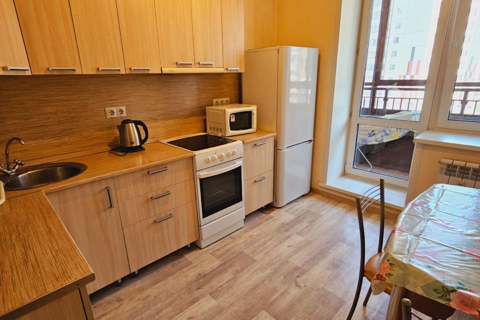 Сдаётся 2-комнатная квартира, 54 м²