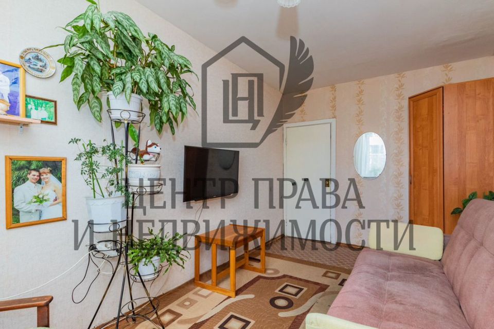 Продаётся 4-комнатная квартира, 81.7 м²