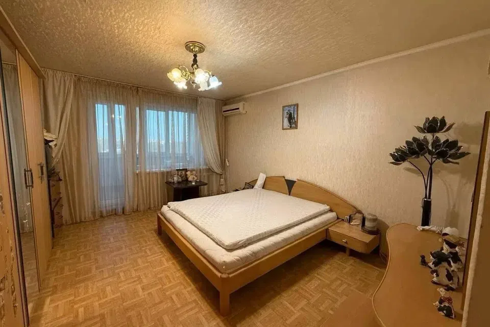 Продаётся 4-комнатная квартира, 94 м²
