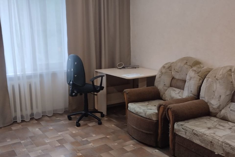 Сдаётся 2-комнатная квартира, 58 м²