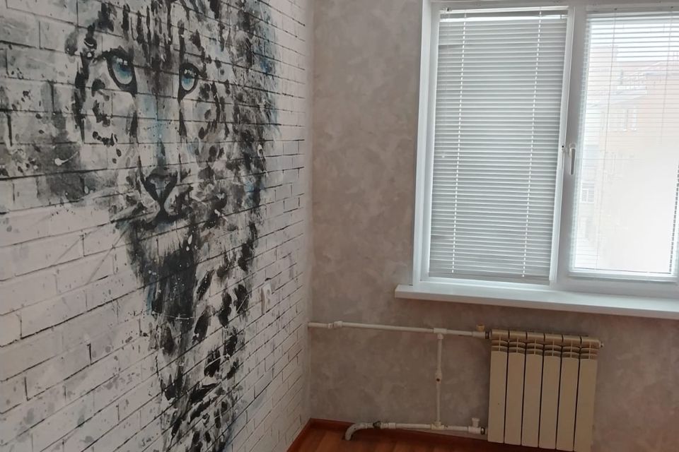 Продаётся 4-комнатная квартира, 60 м²