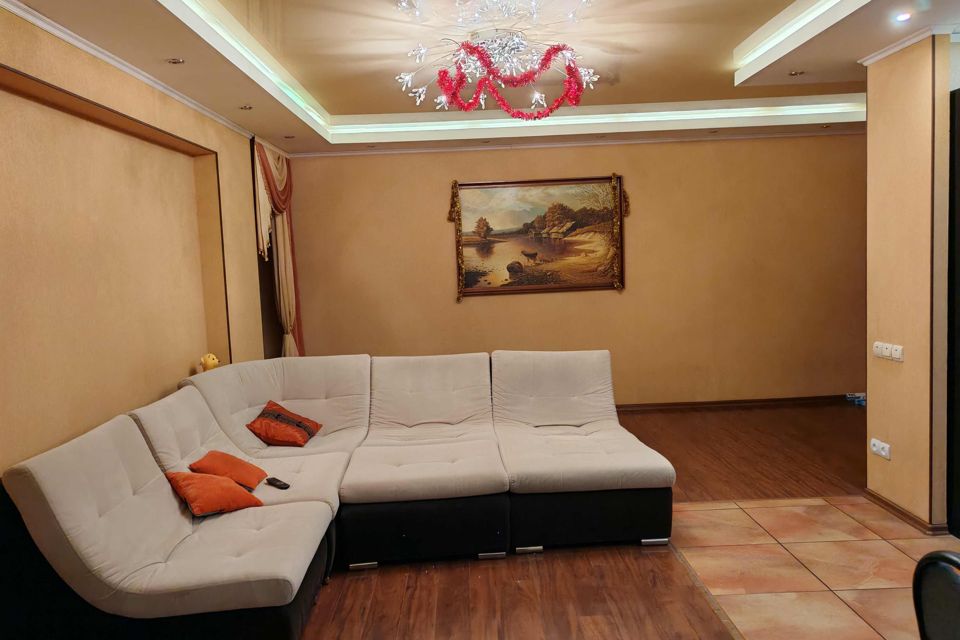 Продаётся 4-комнатная квартира, 97 м²