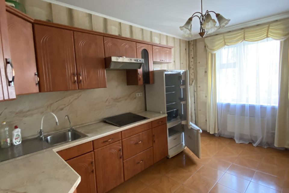 Продаётся 2-комнатная квартира, 57.7 м²