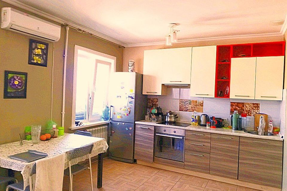 Продаётся 3-комнатная квартира, 66.4 м²