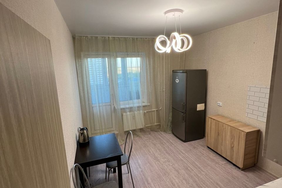 Сдаётся 1-комнатная квартира, 38 м²