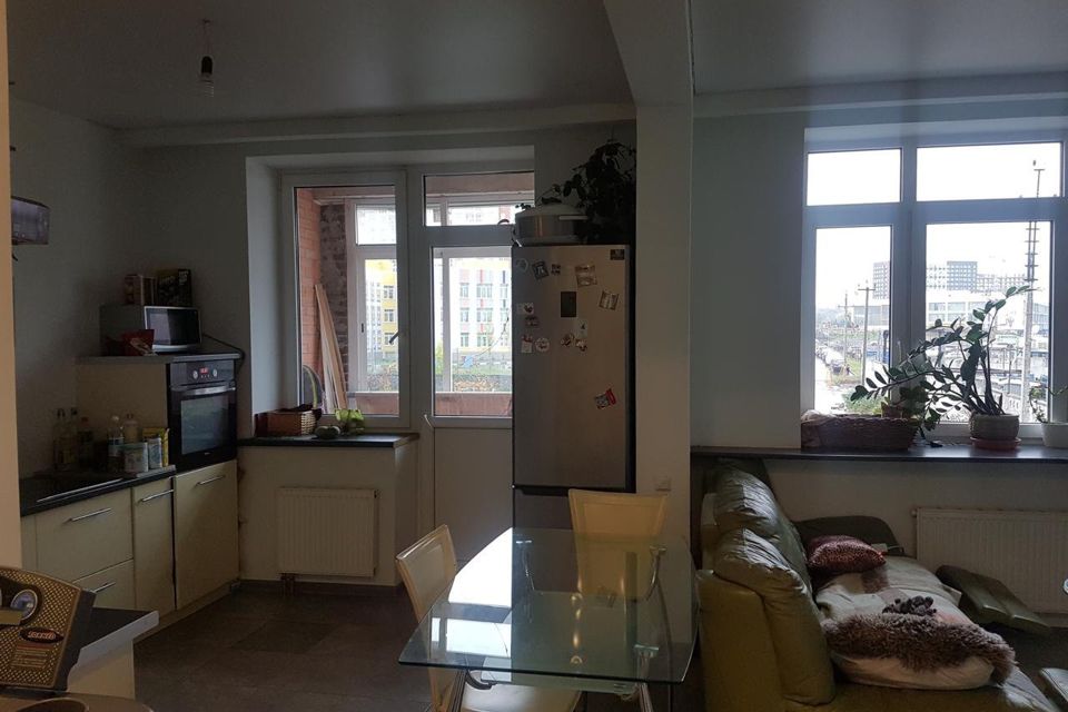 Продаётся 2-комнатная квартира, 58.4 м²