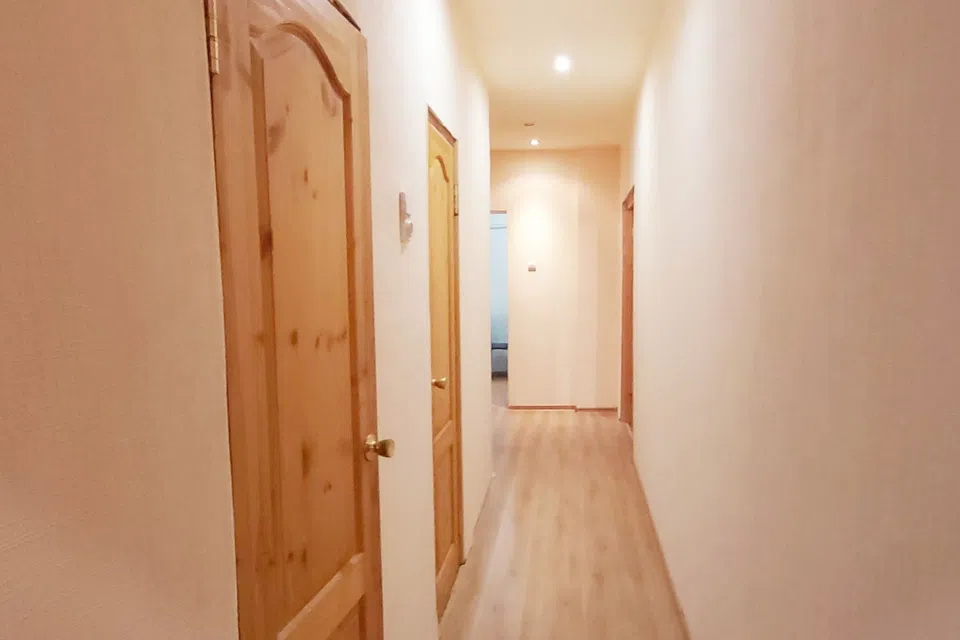 Продаётся 3-комнатная квартира, 70.3 м²