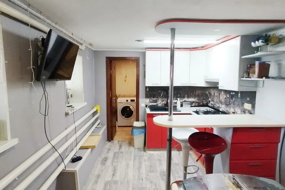 Продаётся 3-этажный дом, 140 м²