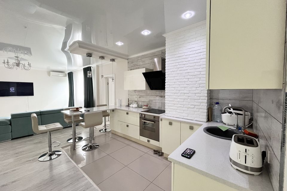 Продаётся 3-комнатная квартира, 92.3 м²