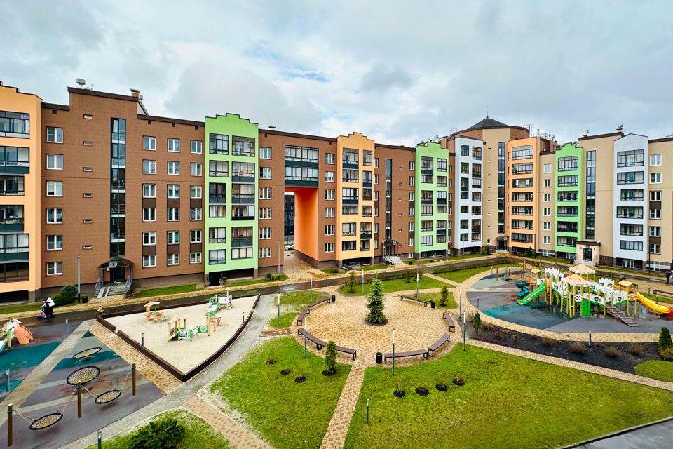 Продаётся 1-комнатная квартира, 87.3 м²