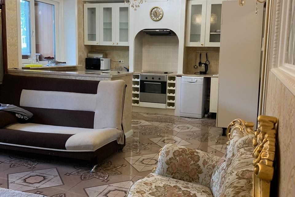 Продаётся 1-комнатная квартира, 45 м²