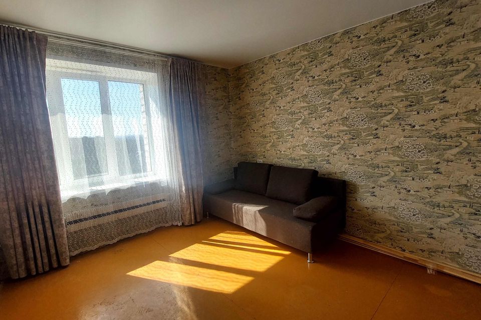 Сдаётся комната в 3-комн. квартире, 18 м²