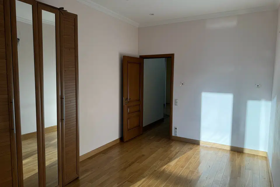 Продаётся 2-комнатная квартира, 75.3 м²