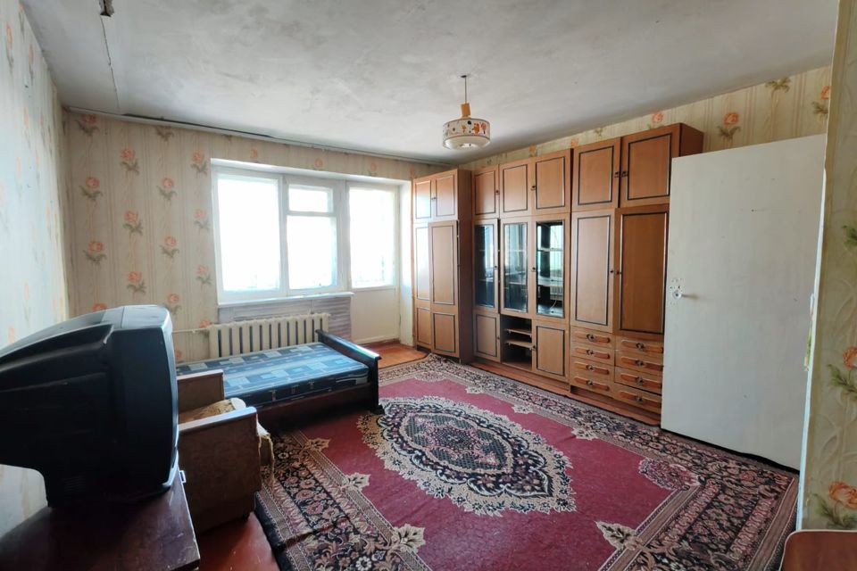 Продаётся 1-комнатная квартира, 39.8 м²
