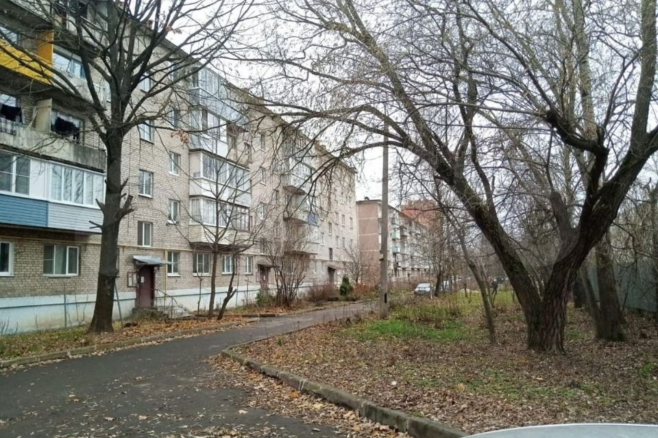 Продаётся 3-комнатная квартира, 51.7 м²