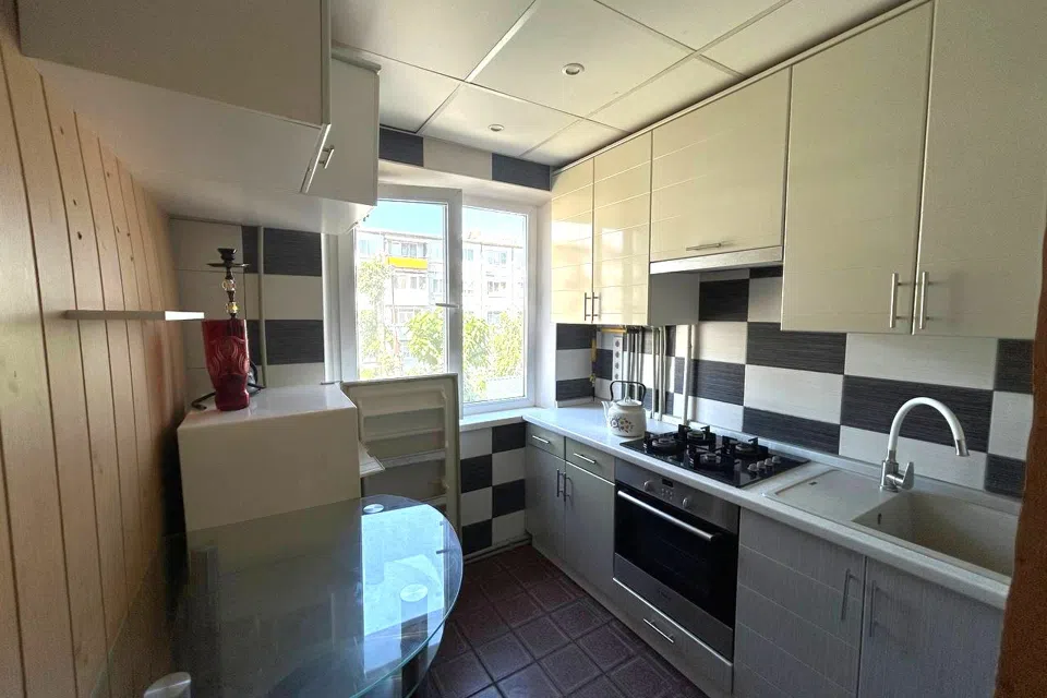 Продаётся 3-комнатная квартира, 62 м²