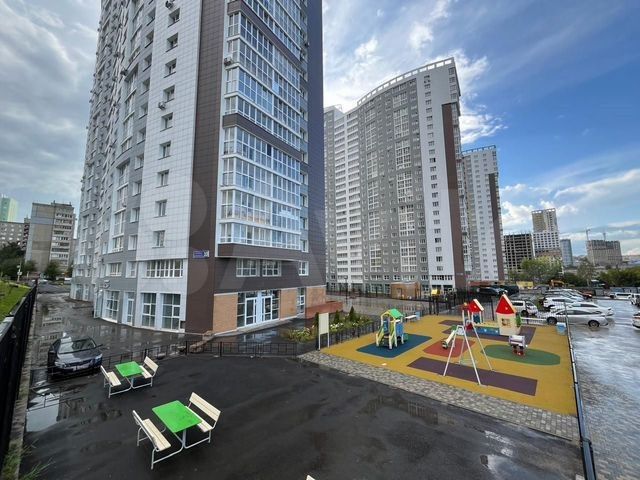 Продаётся 3-комнатная квартира, 93.2 м²
