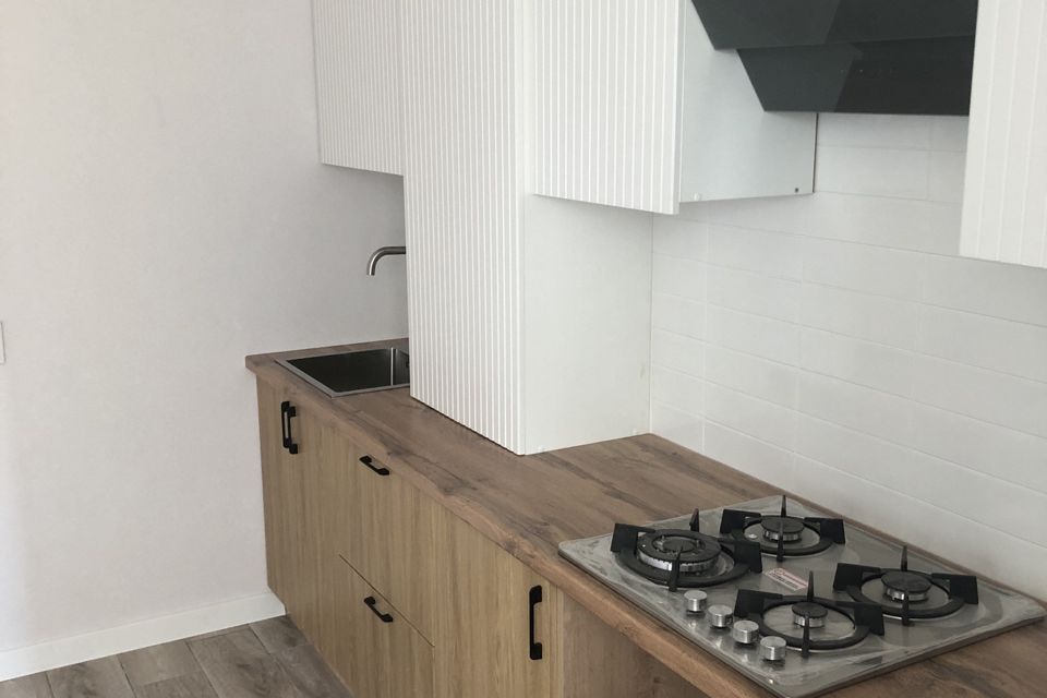 Продаётся 1-комнатная квартира, 38 м²