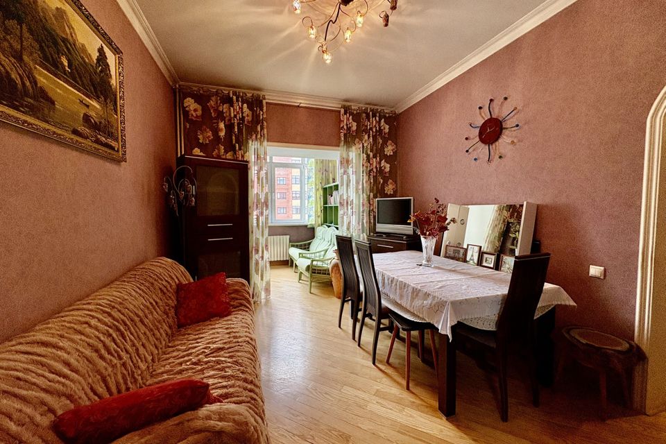 Продаётся 2-комнатная квартира, 65.9 м²