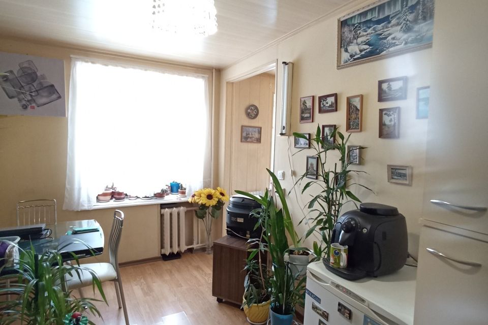 Продаётся 3-комнатная квартира, 58.1 м²