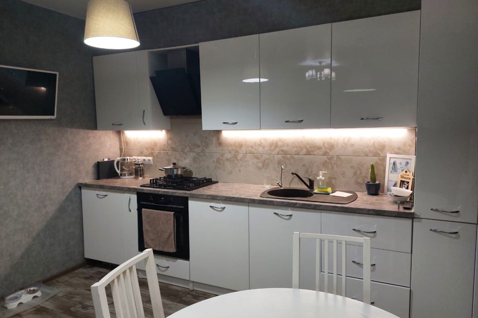 Продаётся 2-комнатная квартира, 56 м²
