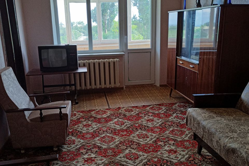 Продаётся 3-комнатная квартира, 54.9 м²