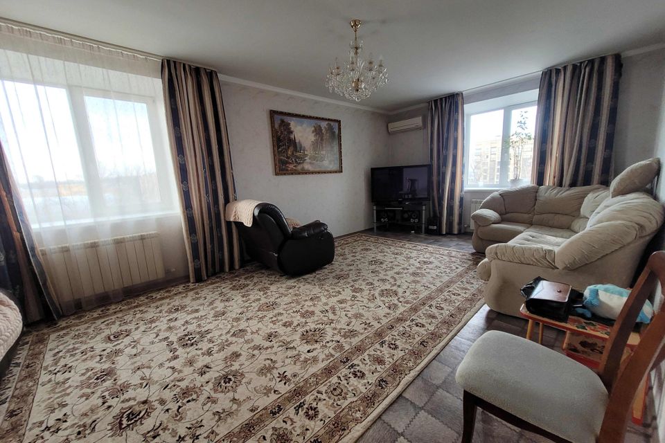 Продаётся 3-комнатная квартира, 95.2 м²