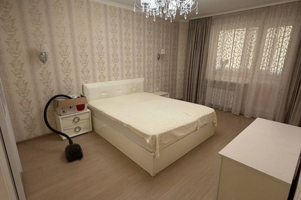 Продаётся 4-комнатная квартира, 85 м²