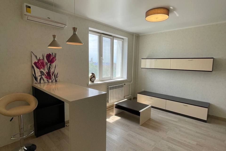 Продаётся 1-комнатная квартира, 35.7 м²