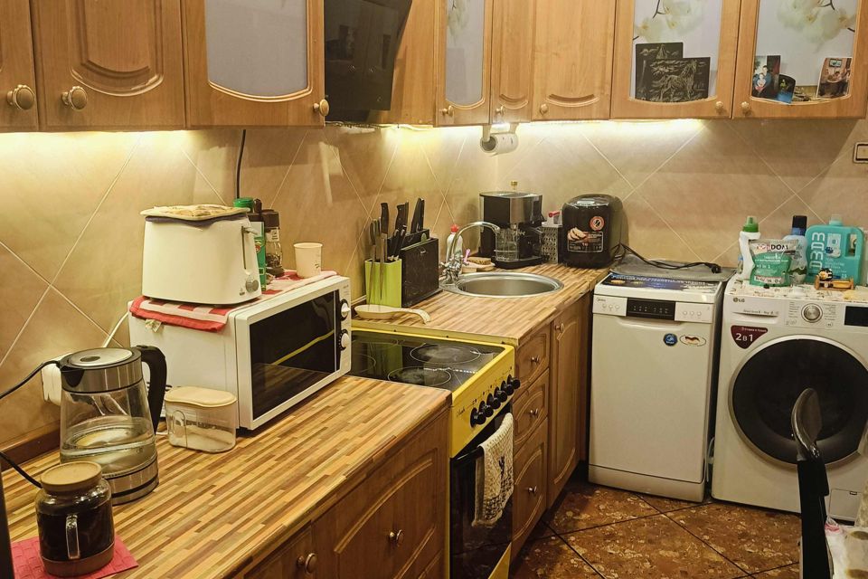 Продаётся 3-комнатная квартира, 70.5 м²