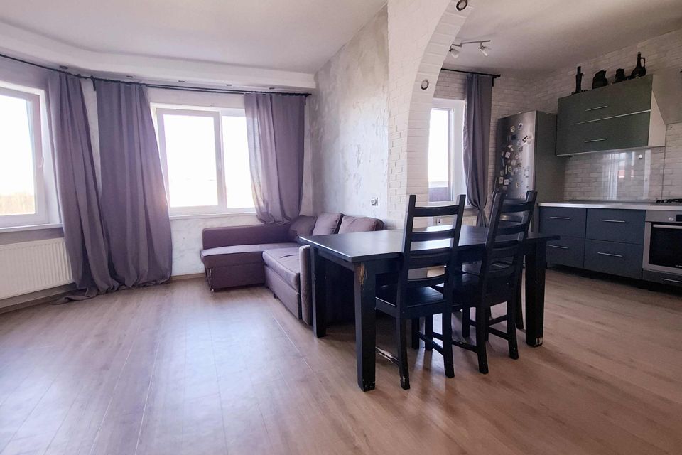 Продаётся 3-комнатная квартира, 79.6 м²