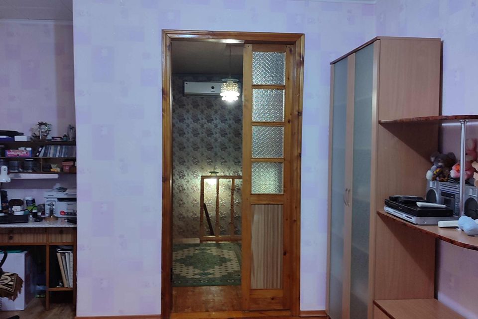 Продаётся 2-этажный дом, 185 м²