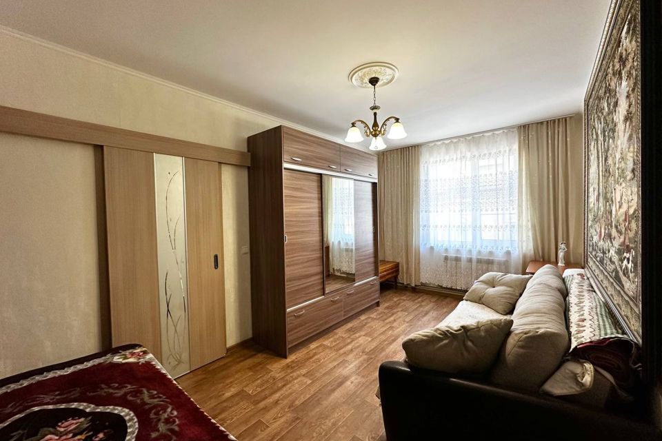 Продаётся 1-комнатная квартира, 37.8 м²