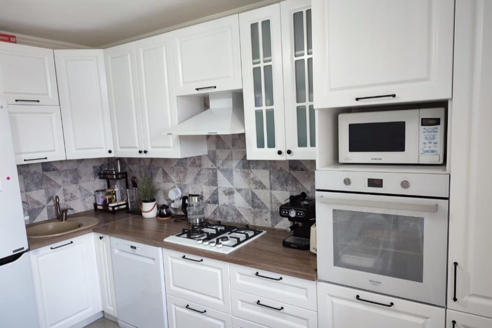 Продаётся 2-комнатная квартира, 63 м²