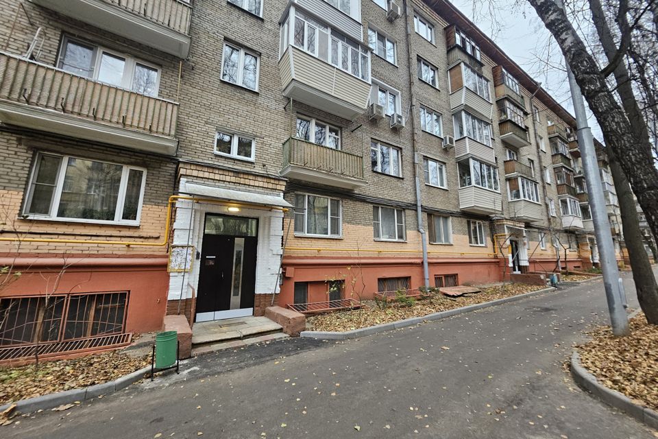 Продаётся комната в 3-комн. квартире, 13.6 м²