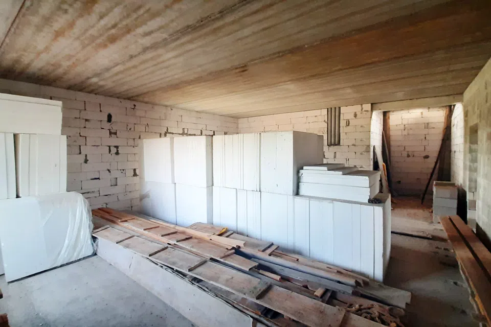 Продаётся 4-этажный дом, 380 м²