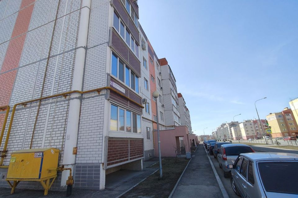 Продаётся 3-комнатная квартира, 82 м²