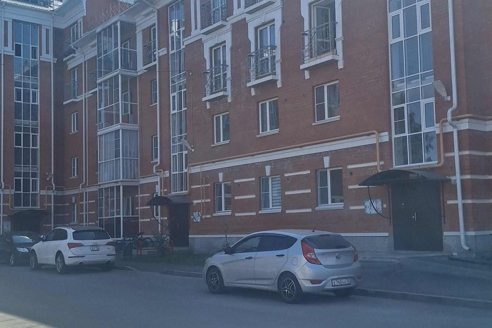 Продаётся 2-комнатная квартира, 64.8 м²