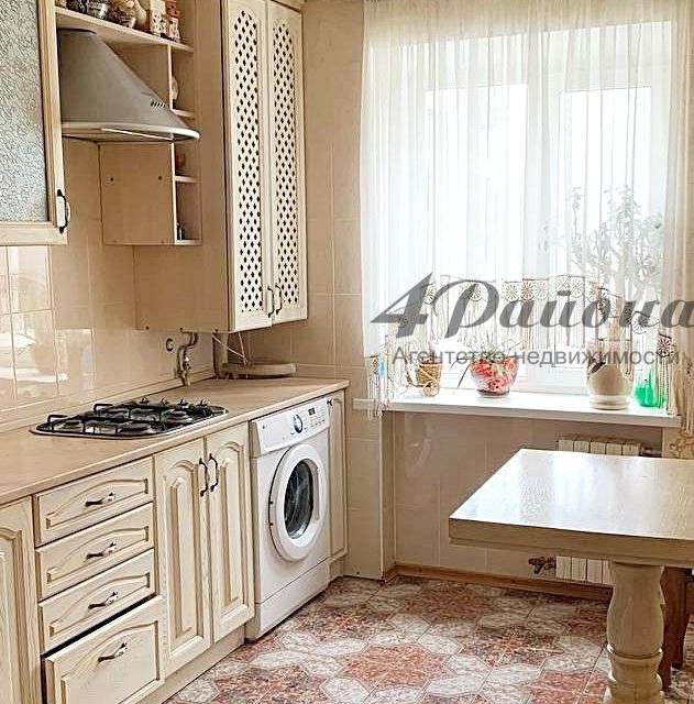 Продаётся 3-комнатная квартира, 58 м²