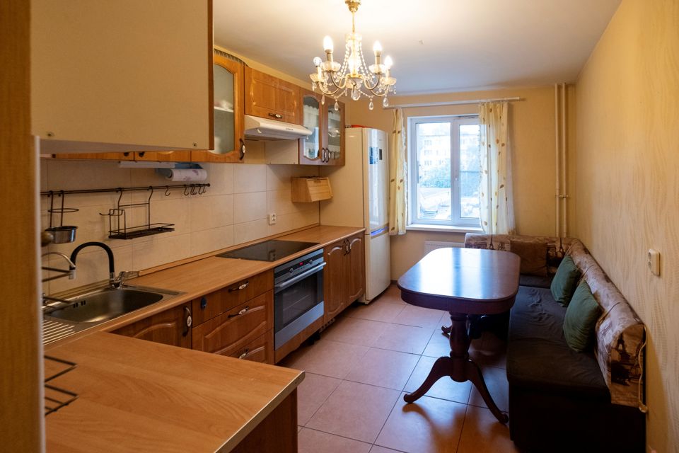Продаётся 2-комнатная квартира, 67.8 м²