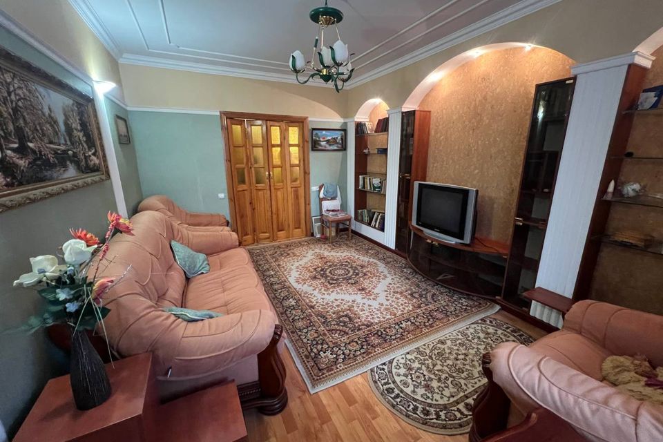 Продаётся 3-комнатная квартира, 65 м²