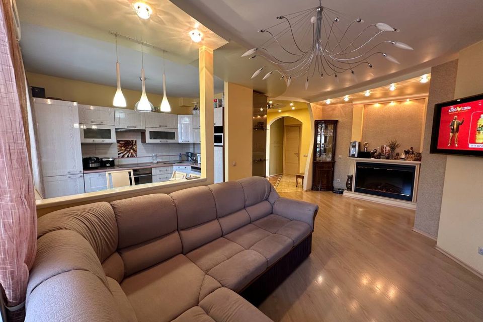 Продаётся 4-комнатная квартира, 79.1 м²