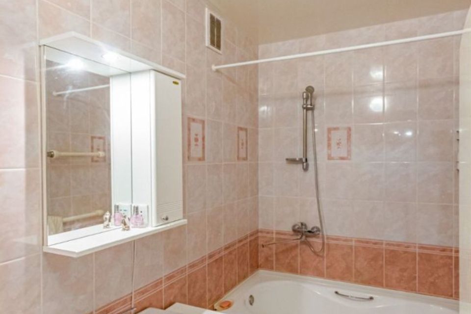 Продаётся 2-комнатная квартира, 67.8 м²