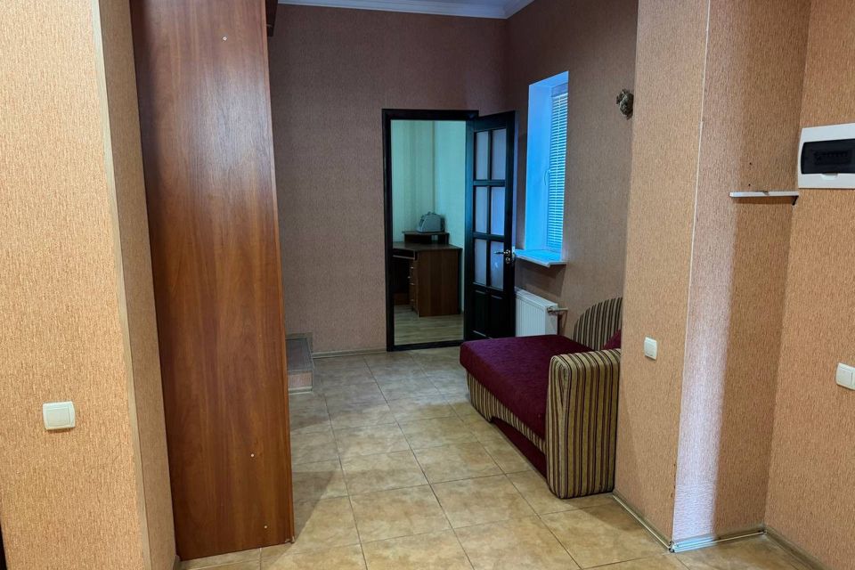 Продаётся 2-этажный дом, 164 м²