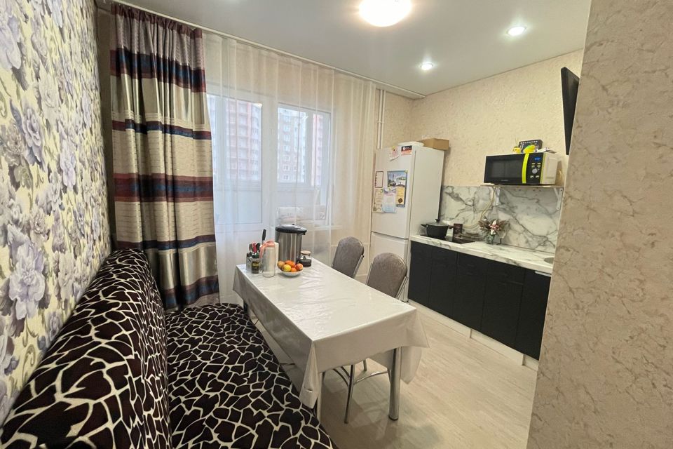 Продаётся 1-комнатная квартира, 37 м²