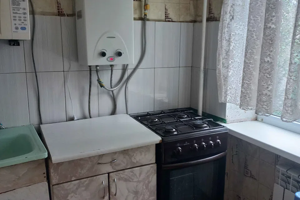Продаётся 3-комнатная квартира, 43 м²