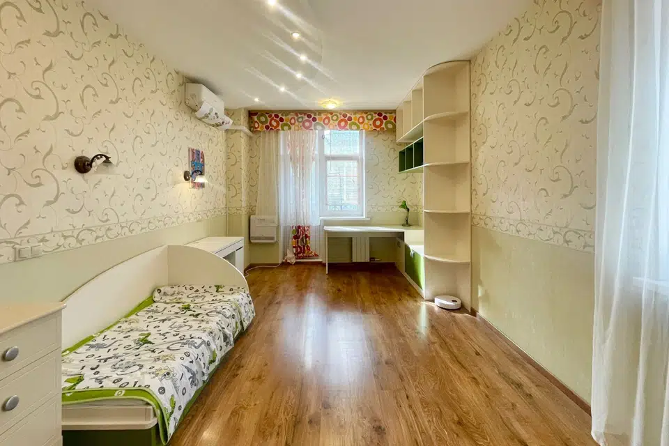 Продаётся 3-комнатная квартира, 80 м²
